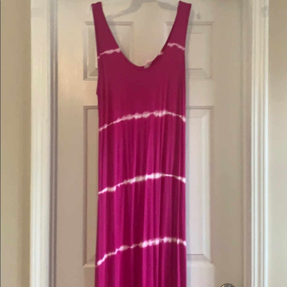 Women’s summer dress. Pink tie-dye